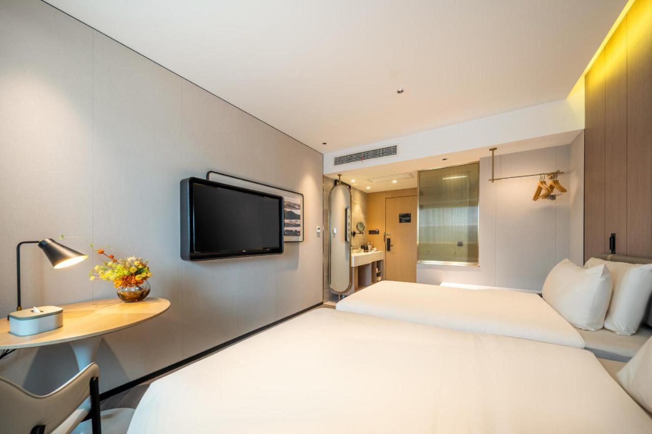 Hotel Atour Wujiaochang West Yingao Road Station 4*